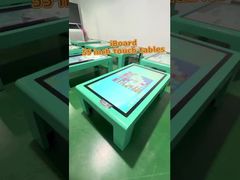 iBoard 55-Zoll-Touch-Tische in Blau