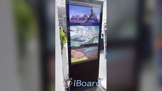 Digitaler Bodenkiosk