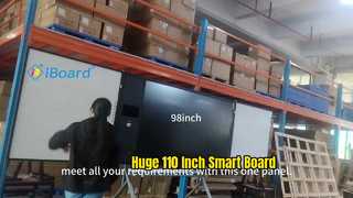 Sehen Sie, wie groß dieses interaktive Panel sein könnte! 110-Zoll-Smartboard mit Sideboard