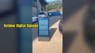 43-Zoll tragbarer Akku-LCD-Werbeplayer Digital Signage Displays für Einzelhandelsgeschäfte IP65 Outdo