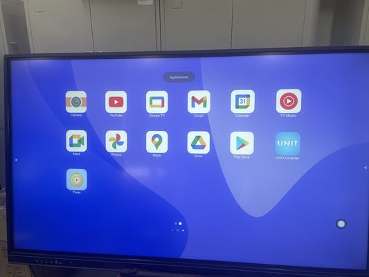86-Zoll-Google EDLA zertifiziertes interaktives Smart-Panel. Android 13 mit eingebautem Enjoy-System. OPS-Slot. Optionale Kamera und Handy-Stand