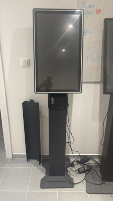 Großhandel mit Bestellscan 23,8 Zoll 27 Zoll 32 Zoll Stand-Digital Signage Display Werbe-Standkiosk Kapazitiver Touch mit Android- oder Windows-System