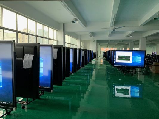 Aktualisieren Sie Ihr System mit Multi-Touch-Bildschirm Fernbedienung Aktualisieren über das Internetnetzwerk und 150W Stromverbrauch