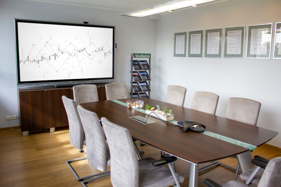 Alles in einem Display mit intelligenten Whiteboards Infrarot-Touch-Technologie Galvanisiertes Eisen-Stahl-Blatt Material