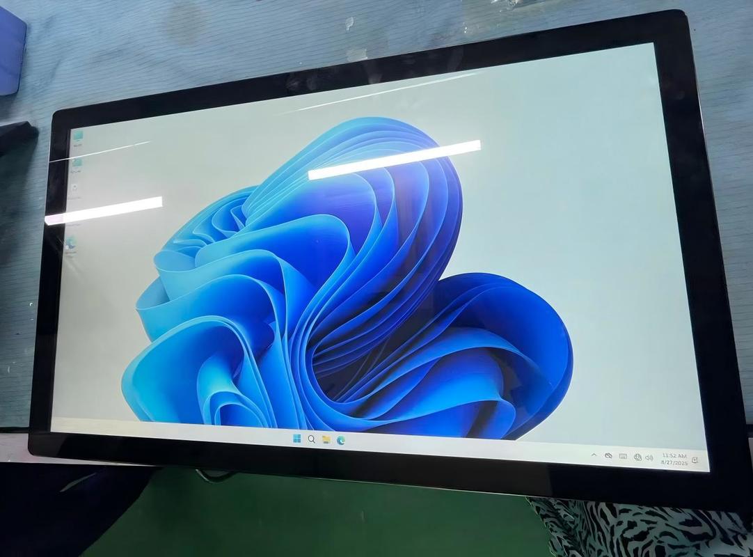 Wholesale 21.5'' 23.8'' 27'' 32 Inch Desktop Monitor With Built In 13MP Webcam All-In-One Android And Windows System Optional Capacitive 10 Touch Point Louder Speaker & Mic Interactive Whitebooard